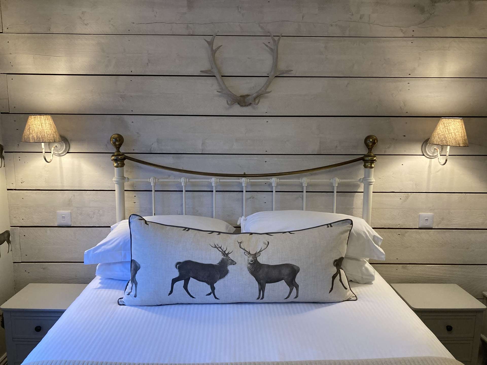 Cosy double room with period furnishings and natural Cornish light